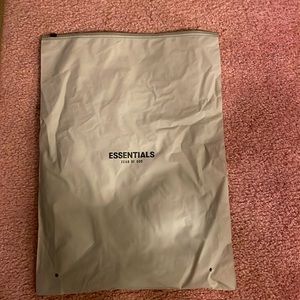 Essentials kids sz Large never worn.